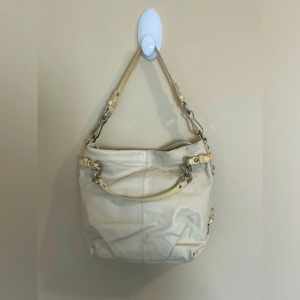 Coach 1941 Ivory Soft Leather Snakeskin Detail Silver Hardware zip top Hobo Bag